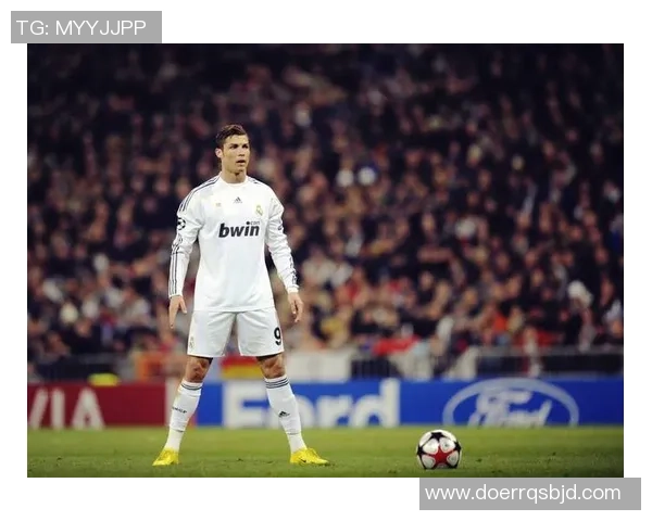 年轻足球明星C罗的传奇之路与未来展望